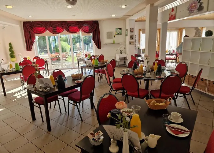 Spreewaldhotel Seerose 3* بورغ